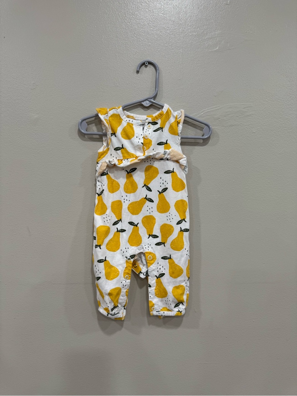 Carter’s baby girl floral romper size 3month